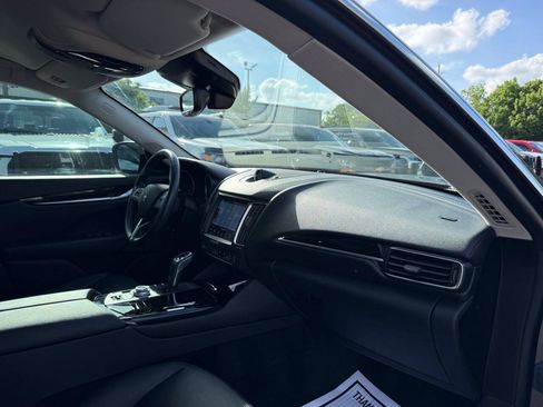 Used 2019 Maserati Levante AWD/4WD image 9