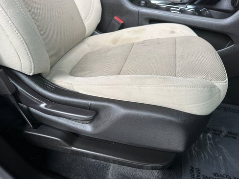 Certified 2022 Chevrolet Traverse LS image 23