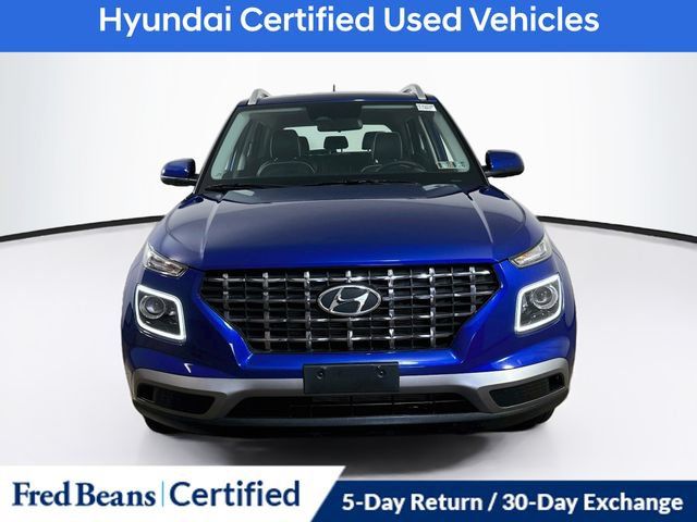 Certified 2023 Hyundai Venue Limited w/ Cargo Package FWD image 2
