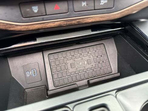 Used 2023 Ford F150 Lightning Lariat w/ Equipment Group 511A High image 44