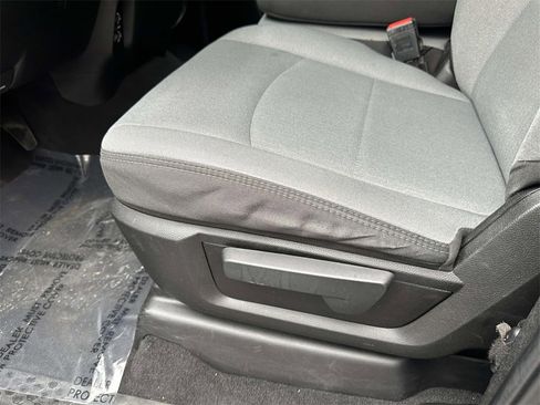 Used 2022 RAM 2500 Big Horn image 6