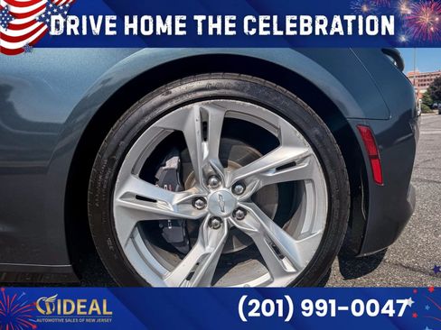 Used 2021 Chevrolet Camaro LT w/ Technology Package RWD image 38