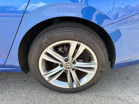 Used 2024 Volkswagen Jetta SE image 19