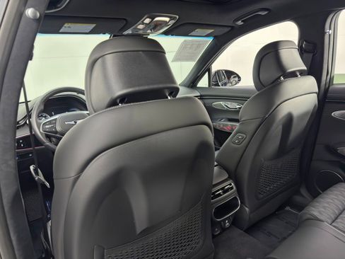 Used 2025 Genesis GV70 3.5T Sport w/ Sport Advanced Package image 41