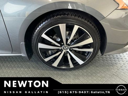Used 2020 Nissan Altima 2.5 SR w/ Premium Package FWD image 41