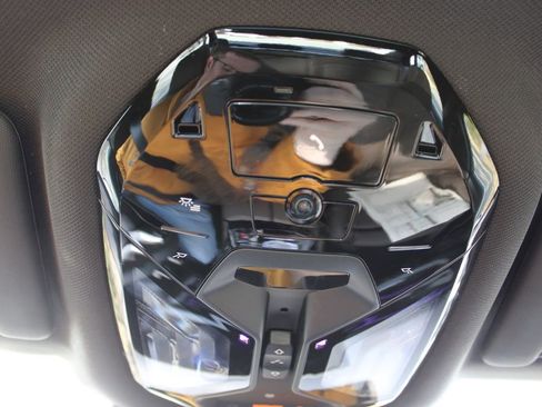 Used 2024 BMW 530i xDrive w/ Executive Package image 51