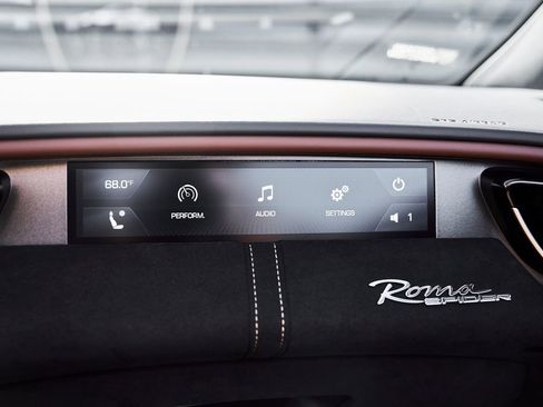 Used 2024 Ferrari Roma Spider RWD image 72