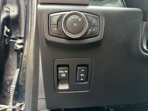 Certified 2018 Ford F150 Lariat w/ Equipment Group 502A Luxury image 24