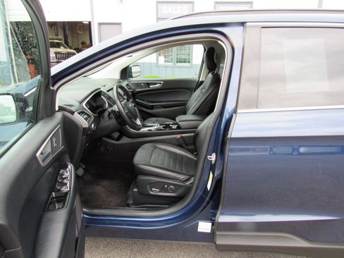 Used 2017 Ford Edge SEL w/ Equipment Group 201A AWD/4WD image 14
