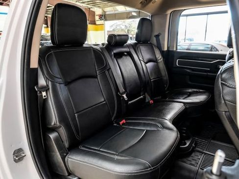 Used 2019 RAM 2500 Big Horn image 33