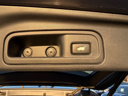 Used 2017 Honda Pilot Elite image 22