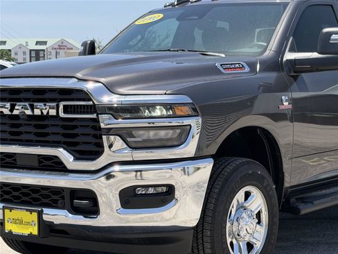 Used 2025 RAM 2500 Tradesman AWD/4WD image 8