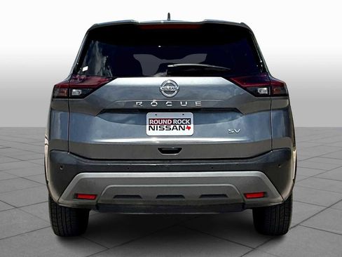 Used 2021 Nissan Rogue SV FWD image 5