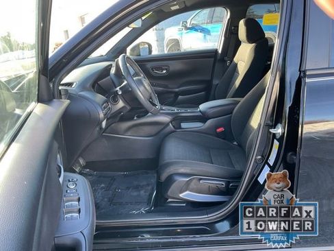 Used 2024 Honda HR-V Sport image 11