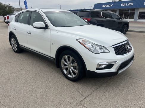 Used 2017 INFINITI QX50 2WD image 5