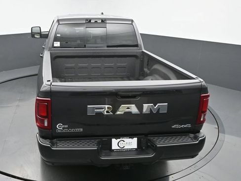 New 2026 RAM 2500 Laramie AWD/4WD image 42