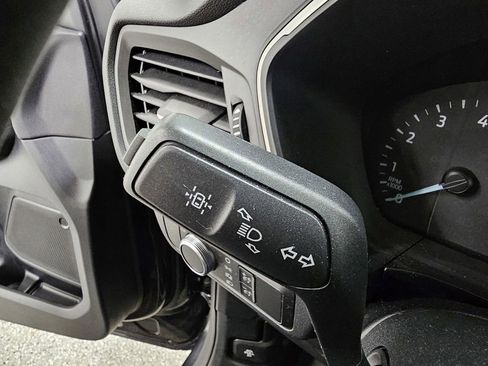 Used 2022 Ford Escape SE w/ Cold Weather Package FWD image 31