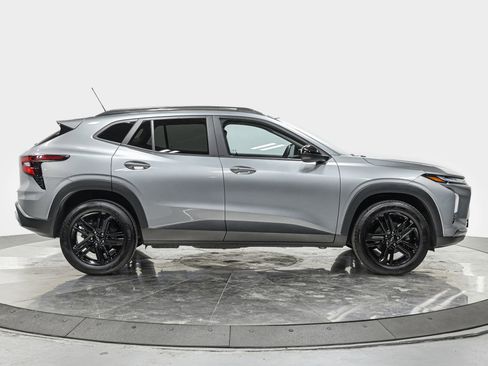 Used 2025 Chevrolet Trax ACTIV w/ Driver Confidence Package image 8