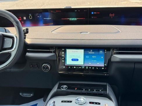 New 2025 Lincoln Navigator Reserve w/ Jet Appearance Package image 16