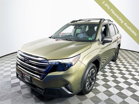 Used 2025 Subaru Forester Premium image 3