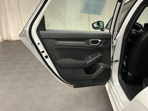 Used 2025 Honda Civic Sport image 22