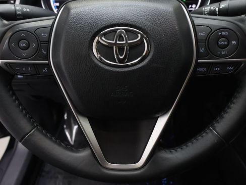 Used 2024 Toyota Camry XLE FWD image 18