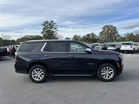 Used 2025 Chevrolet Tahoe Premier image 5