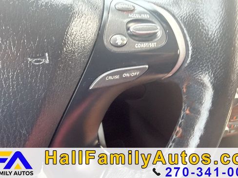 Used 2018 Nissan Pathfinder Platinum w/ Cargo Package FWD image 32