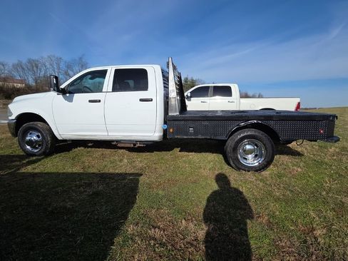 Used 2016 RAM 3500 Tradesman w/ Chrome Appearance Group image 8