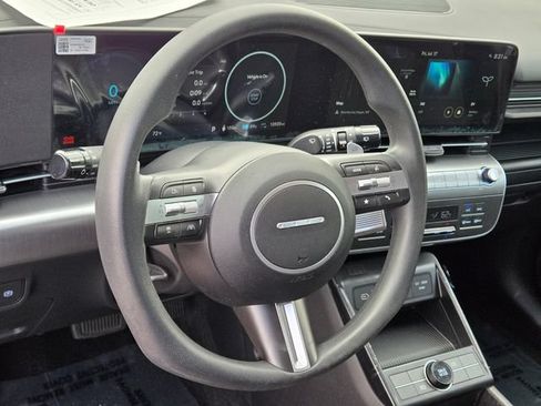 Used 2024 Hyundai Kona SE FWD image 27