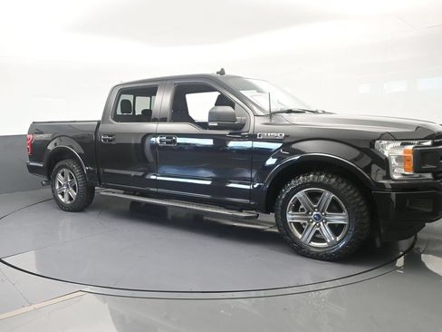 Used 2020 Ford F150 XLT w/ Equipment Group 302A Luxury RWD image 8