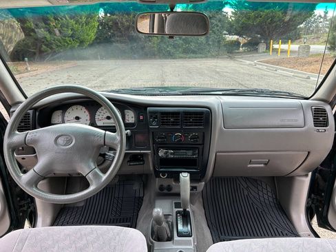 Used 2001 Toyota Tacoma 4x4 Xtracab V6 image 37