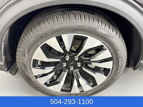 Used 2025 Ford Explorer Platinum w/ LUX Leather Package image 34