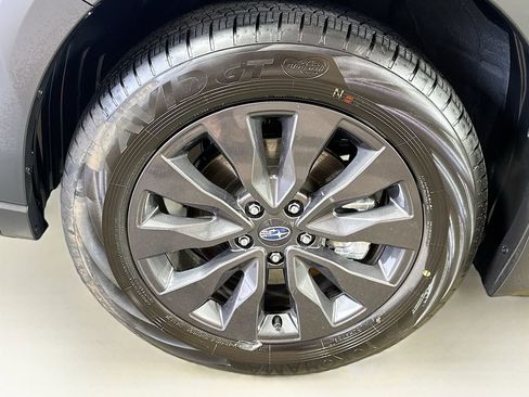 Used 2025 Subaru Outback Onyx Edition image 39