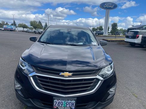 Used 2020 Chevrolet Equinox LT AWD/4WD image 2