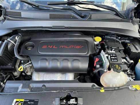 Used 2018 Jeep Compass Latitude w/ Cold Weather Group AWD/4WD image 24