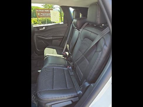 New 2025 Ford Escape SE w/ Class II Trailer Tow Package image 20