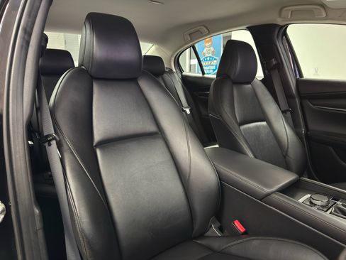 Used 2021 MAZDA MAZDA3 s image 12