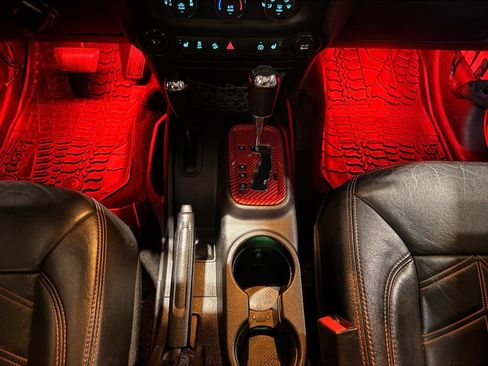 Used 2016 Jeep Wrangler Unlimited Sahara w/ Connectivity Group image 24