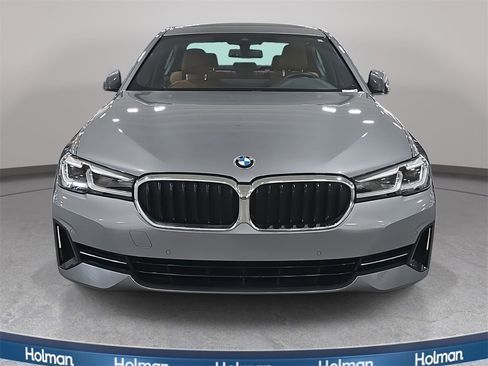 Certified 2023 BMW 530i w/ Convenience Package image 2
