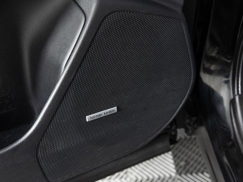 Used 2017 Subaru Forester 2.5i Touring image 20