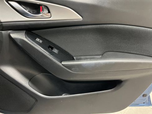 Used 2017 MAZDA MAZDA3 Sport w/ Preferred Equipment Package FWD image 17