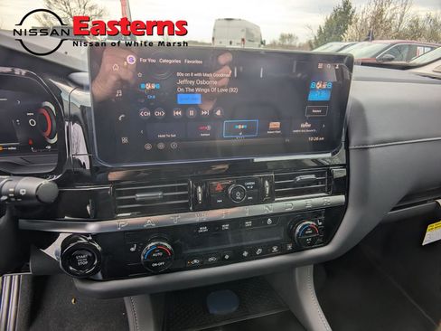 New 2026 Nissan Pathfinder SL image 13