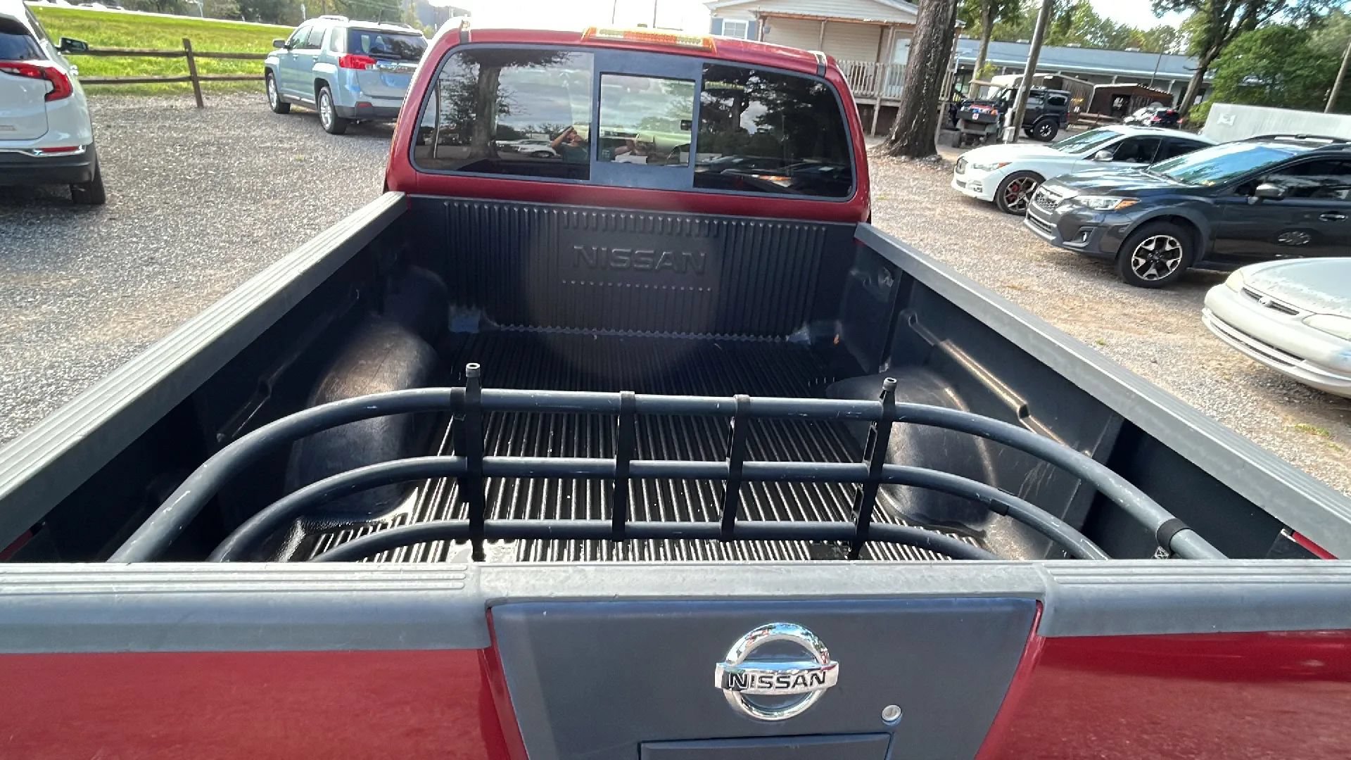 Used 2007 Nissan Frontier SE w/ SE Value Truck Pkg RWD image 8