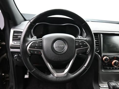 Used 2017 Jeep Grand Cherokee Altitude image 14