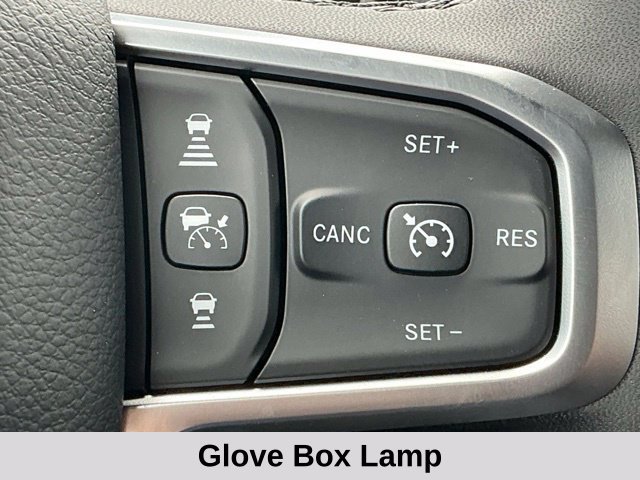 Used 2025 RAM 1500 Big Horn AWD/4WD image 38