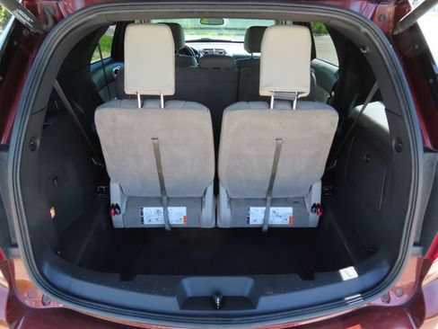 Used 2015 Ford Explorer XLT w/ Equipment Group 202B AWD/4WD image 13