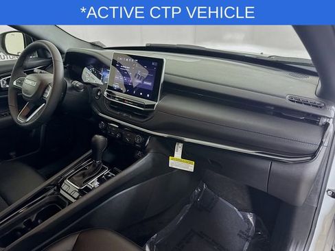 New 2026 Jeep Compass Latitude image 26