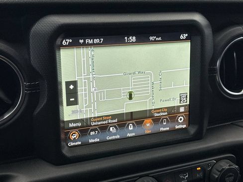 Used 2023 Jeep Wrangler Unlimited Sahara AWD/4WD image 18