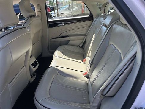 Used 2017 Ford Fusion Platinum AWD/4WD image 12
